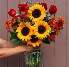 What to say on get well flowers. 22 Get Well Soon Gifts That Ll Bring A Smile To Their Face