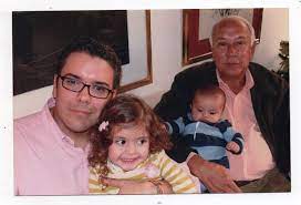 Hukuk üzerine öğrenim gören duque, 2014 yılında gerçekleştirilen seçimlerde senatoya seçilmiştir. Asi Es El Album De Fotos Del Presidente Electo Ivan Duque Marquez Zona Cero