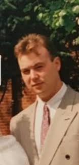 I'm trying to find my friend Tony (Anthony Reading), he was from Plymouth  UK. I met him whilst backpacking in early 2003, he was living in in  Newtown, NSW, and working as