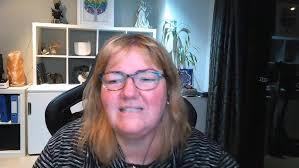 Messages from beyond with Leanne Winston Psychic Medium
