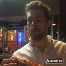 Christian's Pizza Reviews