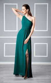 Crafted in fluid silk, it features a tie collar that can be knotted or wrapped around the neck. Choose The Right Dress Neckline For Your Body Type Sumissura