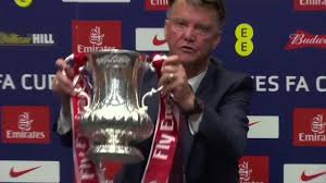 .takımın başına louis van gaal'i getirmeyi planlıyor. Louis Van Gaal Blasts The Media After Man United S Fa Cup Final Victory Youtube