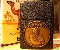 Giới thiệu bật lửa zippo thuốc lá the camel. Vintage Black Crackle Camel Zippo Lighter Camel Emb 33029419