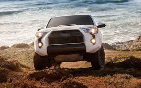 The leather and interior alone should shut people up, but they just don't get it. Comparison Toyota 4runner Trd Off Road 2018 Vs Lexus Gx 460 Luxury 2018 Suv Drive