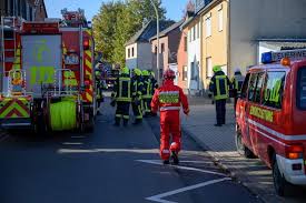Juchen Dackel In Zwangslage Hohenretter Der Feuerwehr Neuss Im Einsatz Rhein Kreis Nachrichten Klartext Ne De Feuerwehr Neuss Tiere Retten