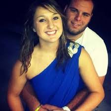 The road i'm on and according to brooks, he met current wife trisha yearwood just a year after marrying mahl, and felt like she was his soulmate. August Anna Brooks Bio Age Height Married Nationality Body Measurement Career