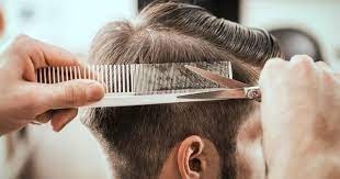 haarschnitt so geht es ohne friseur in 2021 haare schneiden manner haare schneiden anleitung manner haare schneiden anleitung