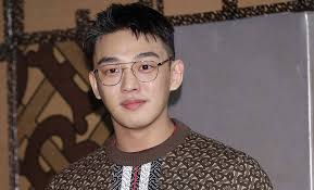 During a press con in 2011, ah in revealed that he chose not to finish his studies in favor of starting his acting career at an early age. What Is The Net Worth Of Korean Actor Yoo Ah In