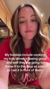 Carly Whitfield's Instagram, Twitter & Facebook