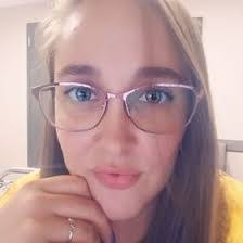 Lynn Markley's Instagram, Twitter & Facebook