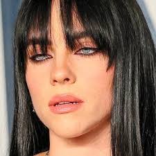 Olivia Cherry's Instagram, Twitter & Facebook