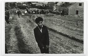 Jun 11, 2021 · ředitel bezpečnostní informační služby michal koudelka se stal brigádním generálem pro jižní čechy. Koudelka Gypsies Aperture