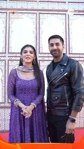 Raunak aur Prarthana ki baat suno aur aap bhi dekho #KumkumBhagya ka #NayaAdhyaay, har roz, raat 9 baje, sirf #ZeeTV par., #Prarthana #Raunak #ZeeTVReels , @pranalirathodofficial @akshaydevbindra