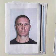 Интервьюирует писатель clark blaise (кларк блейз). Uykkjuaxmz1bim