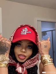 Victor Labastida's Instagram, Twitter & Facebook