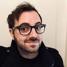 Darius Irwin's Instagram, Twitter & Facebook