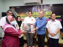 Menterinya, datuk seri dr wan junaidi tuanku jaafar berkata. Kementerian Pembangunan Usahawan Dan Koperasi Medac Sinar Harian
