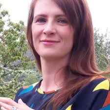 Shelley Brady's Instagram, Twitter & Facebook