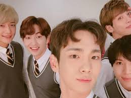 Wiz Khalifa: The internet won't let you take a break but i do need some  time for myself and my family. I'll be shooting and posting music videos so  don't take this