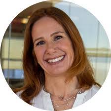 Laura Deady's Instagram, Twitter & Facebook