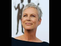 Mit 60 ist man nicht nur fast rentnerin, sondern auch an einem punkt, an dem man seinen stil gefunden hat und mit sich im reinen ist. Graues Haar Pixie Cut Fur Frauen Ab 60 Novocom Top