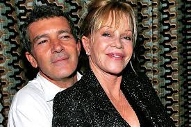 José antonio domínguez bandera (born august 10, 1960), known professionally as antonio banderas, is a spanish actor, singer, film producer and director. Banderas Schwort Ex Frau Melanie Griffith Ewige Liebe News Orf At