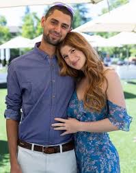 Jennifer Katharine Gates Lifestyle Height Wiki Net Worth Income Salary Cars Favorites Affairs Awards Family Bill Gates Daughter Bill Gates Jennifer