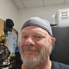 Ross Boucher's Instagram, Twitter & Facebook