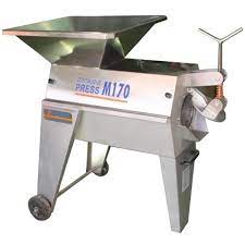 Pe langa faptul ca este cu mult mai sanatos decat cel din comert, este la fel de racoritor si savuros. Linii Procesare Fructe Linie Fabricare Suc Procesare Fructe