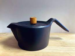 菊地海人 南部鉄器工房及富 on twitter 鉄瓶 南部 工房