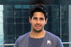 Check spelling or type a new query. Vikram Batra S Brother Praises Actor Sidharth Malhotra S In Shershaah The Indian Eye