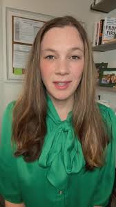 Feeling like you are juggling 1,000 flaming swords? 🗡️ 🗡️ 🗡️ , You’re  not alone. , Here are 3 questions I ask overwhelmed entrepreneurs:, 1. What  is your breakeven number this YEAR?, 2. What, or WHO, ...