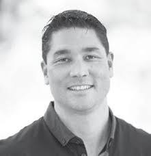 Holly Eldred's Instagram, Twitter & Facebook