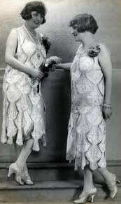 1925 Dresses These Women Would Have Been Considered Stout Or Plus Size By Billie 1920s Fashion Art Deco Fashion Fashion