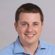 Dana Cross's Instagram, Twitter & Facebook