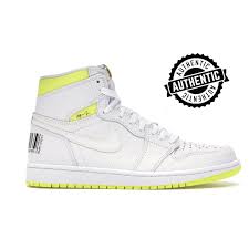Un tacchetto, una piccola zeppa, una suola di gomma e poi una miriade di colori! Air Jordan Jordan 1 Retro High First Class Flight Emarketworld Shopping Online