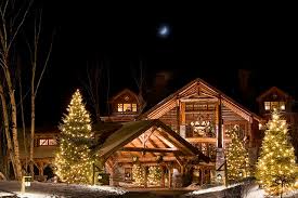 Lake shores are full of that romance and charm that we can express in words, you need just to go there and see yourself! 5 Stunning Winter Wedding Venues