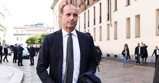 He won the serie a title six times, while reaching the champions league final twice as a coach in italy. Allegri To Chelsea Ruled Out As Favourite And Alternative Revealed