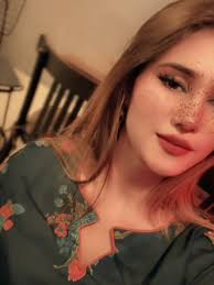 Eshal ALi (@eshal.ali42)