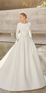 Ball gown wedding dresses in satin, tulle and more. 30 Ball Gown Wedding Dresses Fit For A Queen Wedding Forward