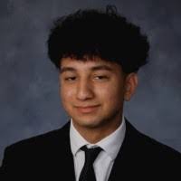 Leslie Favela's Instagram, Twitter & Facebook