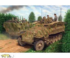 Gast ag constructs in 1941 a simple tubular frame that can be folded upward, if not in use. Sd Kfz 251 7 Ausf D Pionierpanzerwagen 2in1 1 72 Dragon Models Dr7605 Axels Modellbau Shop
