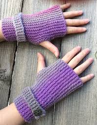 I would rather use just 2 needles and. Free Knitting Pattern For Easy Garter Stitch Fingerless Mitts With Strap P Fingerless Gloves Knitted Pattern Fingerless Gloves Knitted Easy Knitting Patterns