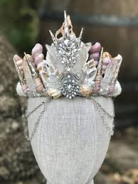 Mermaid Crown Shell Crown Seashell Crown Mermaid Crown Etsy Seashell Crown Shell Crowns Seashell Tiara