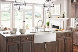 classic farmhouse sink for today's kitchen