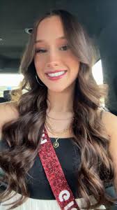 Looking for 2-3 girls to live in a 4x4.5 townhouse