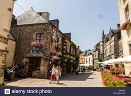 Rochefort 8 is met 9,2% alcohol een flinke pater. Rochefort En Terre Frankreich Eine Strasse Von Rochefort Einer Der Schonsten Stadte Der Bretagne Bretagne Stockfotografie Alamy