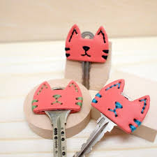 手のひらサイズのネコ型キーケース 黒猫 bolsos de cuero hechos a mano llavero de cuero artesania en cuero