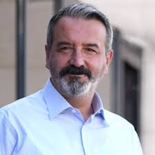 Today I'm hooded for my doctoral degree. I heard my heartbeat rising mad  loud!! 😁 nice moment indeed! Congratulations all KAUST 2023 graduates and  thank you KAUST.